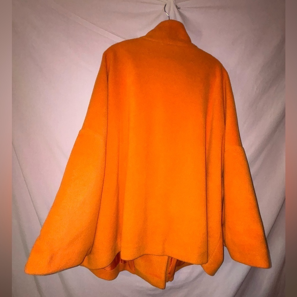 Plus Size Newport News Vibrant Orange Women's Poncho - Picture 11 of 15